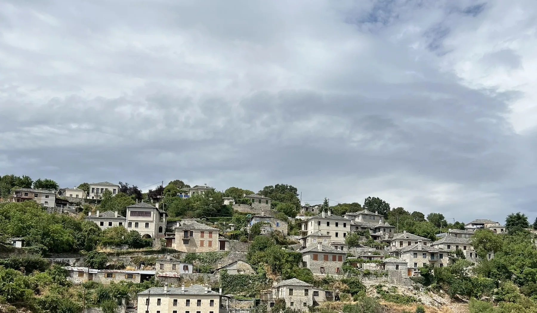 Stone village on the Vitsa-Monodendri side of central Zagori